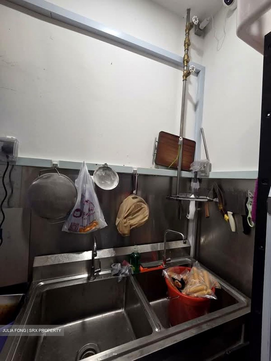 Toa Payoh Central (D12), Shop House #546936971